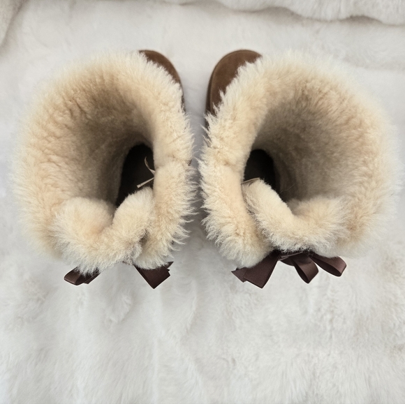 UGG Bailey II Shearling Boot - Picture 3 of 9